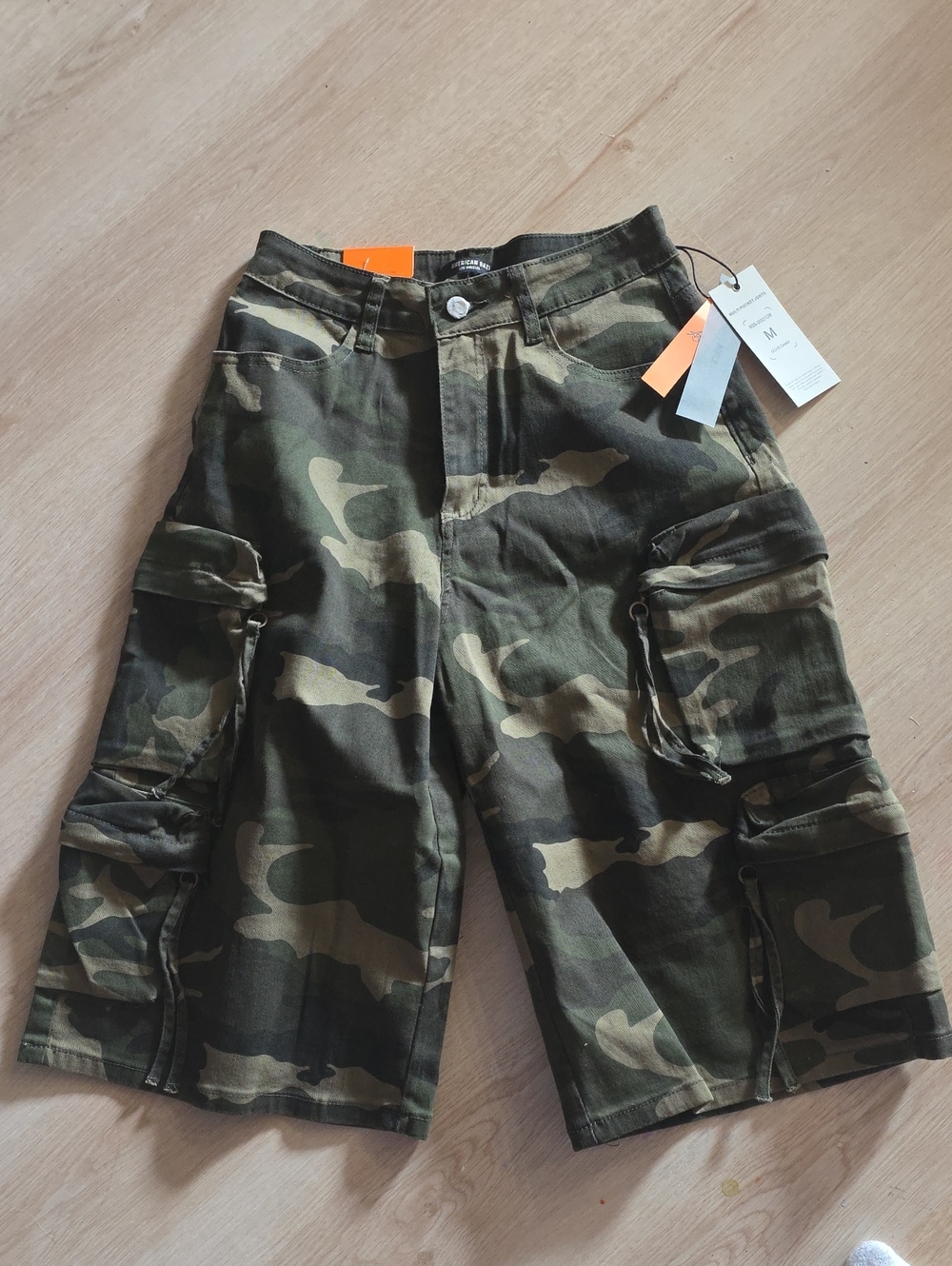 NWT American Bazi Cargo Jorts